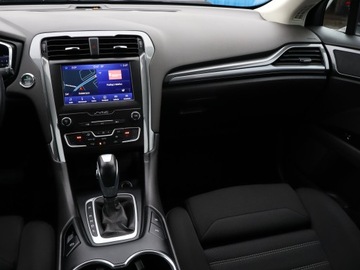 Ford Mondeo V Kombi Facelifting 2.0 Hybrid 187KM 2021 Ford Mondeo 2.0 Hybrid, Serwis ASO, Automat, Navi, zdjęcie 7