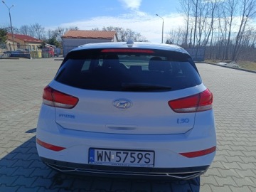 Hyundai i30 III Hatchback Facelifting 1.0 T-GDI 120KM 2023 HYUNDAI I30 1.0 T-GDI 120KM przebieg 39 tyś km LAKIER PERŁA METALIK r. 2023, zdjęcie 13