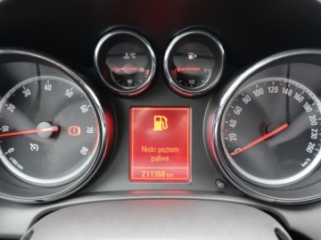 Opel Astra J Sports Tourer Facelifting 1.4 Turbo ECOTEC 140KM 2013 Opel Astra 1.4 T, Klima, Klimatronic, Tempomat, zdjęcie 10