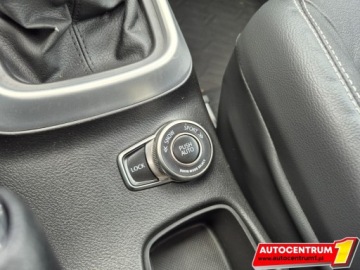 Suzuki SX4 II S-cross Facelifting 1.4 BOOSTERJET 140KM 2019 Suzuki SX4 S-Cross 4X4 Xenon Nawigacja Szklany Dach Kamera Cofania Be, zdjęcie 28