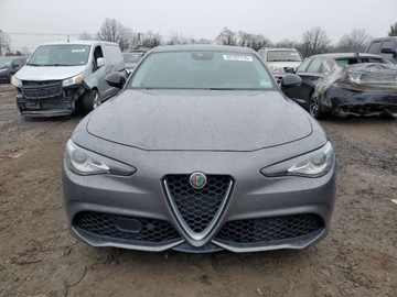 Alfa Romeo Giulia II Sedan 2.0 TBi 280KM 2018 Alfa Romeo Giulia TI Q4 2018 2.0l 2.0 Benzyna 280KM, zdjęcie 5