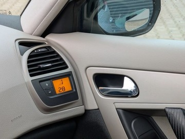 Citroen C4 Picasso I 1.6 HDi 109KM 2007 Citroen C4 Picasso Rezerwacja 1.6 Diesel 110KM, zdjęcie 18