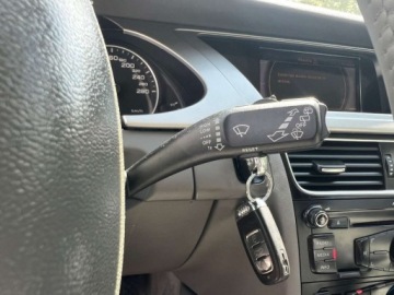 Audi A4 B8 Avant 2.0 TDI 143KM 2009 Audi a4 S-LINE AUTOMAT LEDY PARKTRONIC NAWIGACJA NOWY ROZRZAD NOWY DWUMAS, zdjęcie 17