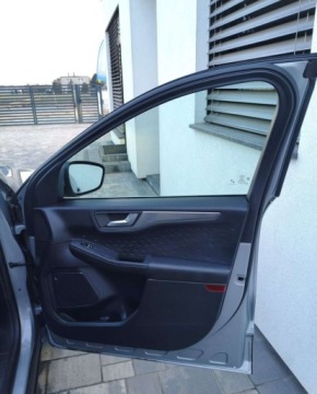 Ford Kuga III 2020 Ford Kuga Ford Kuga 1.5 EcoBlue TITANIUM 1.5 Diesel 120KM, zdjęcie 11