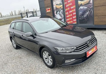 Volkswagen Passat B8 Variant Facelifting 2.0 TDI SCR 150KM 2020 Volkswagen Passat 2.0 TDI 150 KM BDB STAN 2020r Warszawa 2.0 Diesel, zdjęcie 1