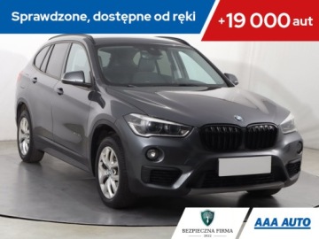 BMW X1 F48 2016 BMW X1 sDrive18d, Automat, Navi, Klima