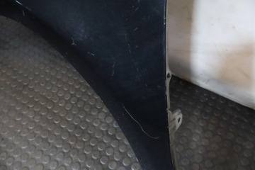 BLATNÍK LEVÝ PŘEDNÍ TOYOTA AVENSIS III T27 209