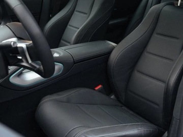 Mercedes GLE V167 SUV Facelifting 3.0 450d 367KM 2025 MERCEDES-BENZ GLE 450 d 4-Matic AMG Line 3.0 (367KM) 2025, zdjęcie 4