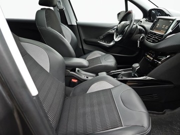 Peugeot 2008 I SUV Facelifting 1.2 PureTech 110KM 2018 Peugeot 2008 2008 1.2 Pure Tech Crossway S&amp;S EAT6, zdjęcie 13