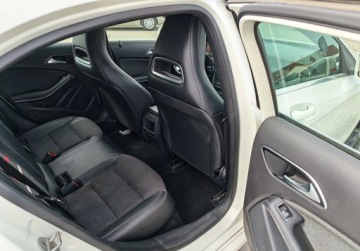 Mercedes Klasa A W176 Hatchback 5d 1.5 180 CDI BlueEFFICIENCY 109KM 2014 Mercedes-Benz Klasa A 1.5 Diesel 109KM, zdjęcie 20