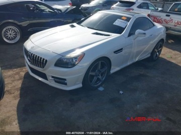 Mercedes SLK R172 2015 Mercedes-Benz SLK 2015 r., 3,5L SLK 350 3.5 Benzyna 302KM, zdjęcie 3