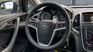 Opel Astra J Sports Tourer Facelifting 1.4 Turbo ECOTEC 140KM 2013 Opel Astra Bogate wyposazenie, Udok. przebieg GWARANCJA 1.4 Benzyna, zdjęcie 32