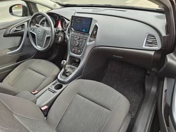 Opel Astra J Hatchback 5d 1.4 Turbo ECOTEC 140KM 2011 Opel Astra GTC 1,4 Turbo 140 KM Navi Kamera Bluetooth, zdjęcie 17