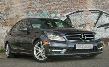 Mercedes Klasa C W204 Limuzyna 3.5 350 CGI BlueEFFICIENCY 306KM 2013 Mercedes-Benz Klasa C Mercedes-Benz Klasa C W204 3,5 V6(306 PS)4MATIC Auto, zdjęcie 2