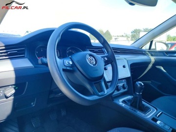Volkswagen Passat B8 Variant 1.6 TDI BlueMotion SCR 120KM 2017 Volkswagen Passat GWARANCJA, Niski udokumentowany przebieg, Mozliwa zamian, zdjęcie 4