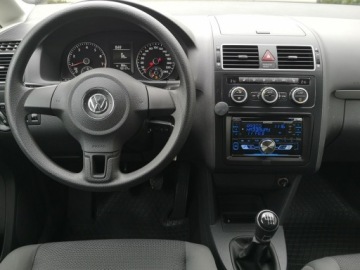Volkswagen Touran II 1.2 105KM 2013 Volkswagen Touran 1.2TFSI 105KM Klimatronic Isofix, zdjęcie 14