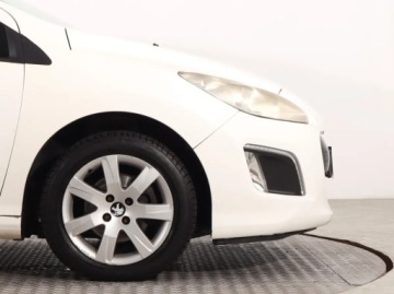 Peugeot 308 I Hatchback 5d Facelifting 1.6 e-HDI FAP STT 112KM 2013 Peugeot 308 1.6 HDi, Klima, Klimatronic, Tempomat, zdjęcie 9