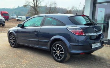 Opel Astra H Hatchback 5d 1.4 TWINPORT ecoFLEX 90KM 2008 Opel Astra Opel Astra GTC 1,4 Ben 90km 1.4 Benzyna 90KM, zdjęcie 20