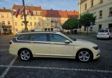 Volkswagen Passat B8 Variant 2.0 TDI 150KM 2015 Volkswagen Passat Volkswagen Passat 2.0 TDI BMT Trendline 2.0 Diesel 150KM, zdjęcie 6