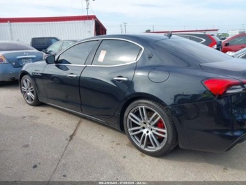 Maserati Ghibli III 2022 Maserati Ghibli Modena 2022 3.0l 3.0 Benzyna 424KM, zdjęcie 2