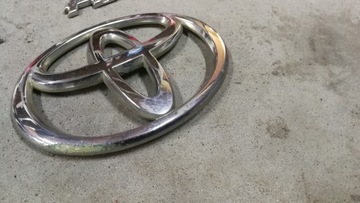 LOGO ZNAKY ZNAK ZADNÍ AVENSIS T25 03-09 KOMBI