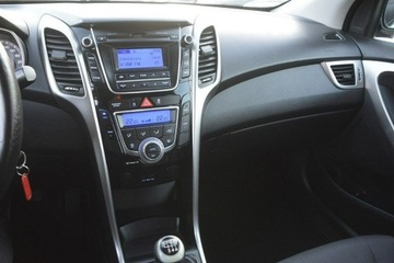 Hyundai i30 II Hatchback 5d 1.4 MPI 100KM 2012 Hyundai i30 1.4 MPI Benzyna gwarancja przebiegu, zdjęcie 23