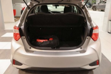 Toyota Yaris III Hatchback 5d Facelifting 2017 1.5 Dual VVT-iE 111KM 2017 Toyota Yaris 1.5 Active 1.5 BenzynaLPG 111KM, zdjęcie 23