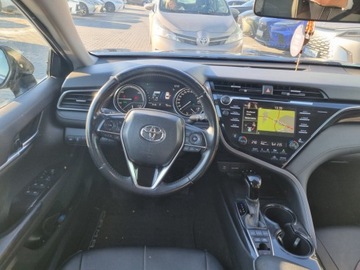 Toyota Camry IX Sedan 2.5 Hybrid Dynamic Force 218KM 2019 Toyota Camry 2.5 Hybrid Prestige CVT 2.5 Hybrid Pr, zdjęcie 19