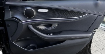 Mercedes Klasa E W214 Sedan 2.0 220d 197KM 2023 Mercedes-Benz Klasa E 4Matic AMG Line SalonPL Distonic CarPlay Android Aut, zdjęcie 19