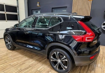 Volvo XC40 Crossover 1.5 T3 156KM 2018 Volvo XC 40 T3 156KM MANUAL FABRYCZNY LAKIER GWARANCJA zarejestrowany, zdjęcie 1