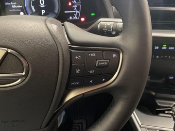 Lexus UX Crossover Facelifting 2.0 250h 184KM 2023 Lexus UX 250h GPF F Sport Design 2WD Lexus UX 250h, zdjęcie 13