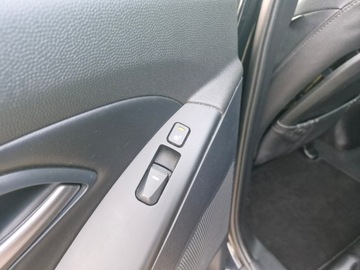 Hyundai ix35 SUV Facelifting 1.6 GDI 135KM 2015 Hyundai ix35 Piekny 1.6 b z Niemiec ful opcja 100 bezwypadkowy zarejestrow, zdjęcie 23