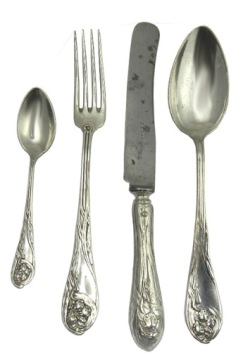 Набор столовых приборов Fraget, узор «Ирисы», 1896–1915 гг.