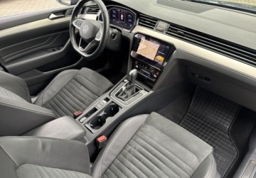 Volkswagen Passat B8 Limousine Facelifting 1.5 TSI EVO 150KM 2020 Volkswagen Passat SalonPL Elegance 1.5TSI 150KM DSG AppConnect LED Kamera, zdjęcie 12