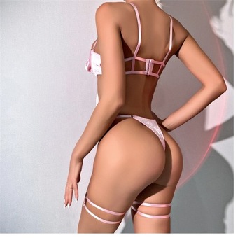 PIĘKNY KOMPLET BIELIZNY STANIK STRINGI SEXY Z KOKARDĄ ELEGANCKI I POWABNY