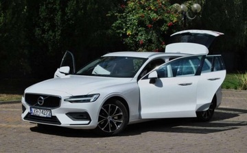 Volvo V60 II  2021 Volvo V60 GWARANCJA, 2021r, 2.0 Diesel Hybryda, Automat, Bogate wyposazeni, zdjęcie 21