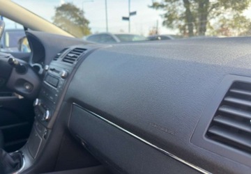 Toyota Avensis II 2008 Toyota Avensis Toyota Avensis 2.0 benzyna Kombi 2.0 Benzyna 152KM, zdjęcie 12