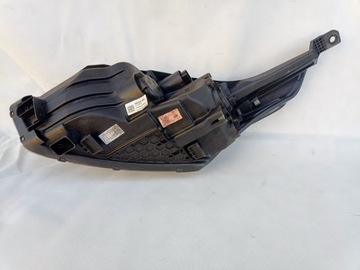 Лампа передней правой фары KIA CEED III LIFT 21- 92102J7051