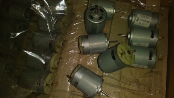 Двигатель JOHNSON для сельскохозяйственного опрыскивателя.