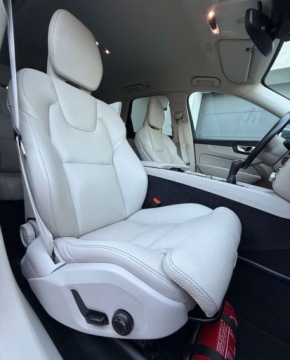 Volvo XC60 II Crossover D3 150KM 2019 Volvo XC 60 Volvo XC 60 D3 Drive-E Momentum 2.0 Diesel 150KM, zdjęcie 26