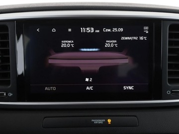 Kia Sportage IV SUV Facelifting 1.6 GDI 132KM 2020 Kia Sportage Business Class niski przebieg navi, zdjęcie 24