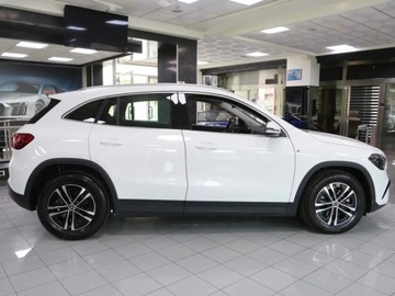 Mercedes GLA II Off-roader Facelifting 2.0 180d 116KM 2025 Mercedes-Benz GLA 180 d 2.0 116KM, zdjęcie 3