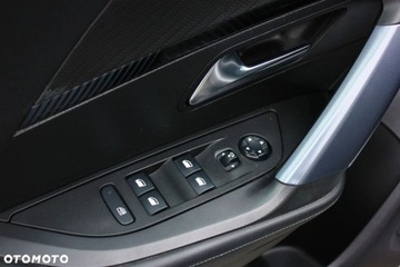 Peugeot 2008 II 2020 Peugeot 2008 Peugeot 2008 1.5 Diesel 130KM, zdjęcie 30