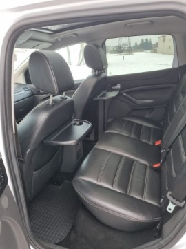 Ford Kuga I 2009 Ford Kuga 2.0 TDCI Titanium / Biała perła /, zdjęcie 7