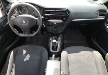 Peugeot 301 Sedan 1.6 BlueHDi 99KM 2017 Peugeot 301 Stan BDB- klima- czujniki tyl- wolnossacy, bezawaryjny silnik-, zdjęcie 17