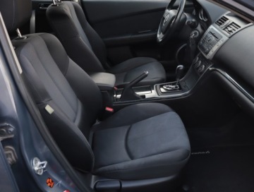 Mazda 6 II Hatchback 2.0 MZR 147KM 2008 Mazda 6 2.0, GAZ, Automat, Klima, Klimatronic, zdjęcie 8