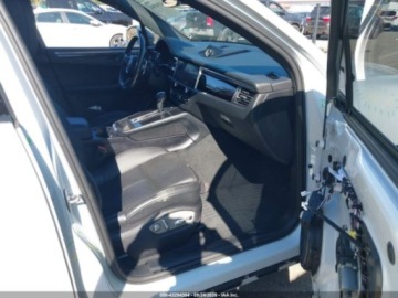 Porsche Macan 2022 Porsche Macan 2022 2.0l 2.0 Benzyna 261KM, zdjęcie 10