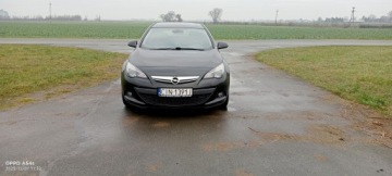 Opel Astra J GTC 1.4 Turbo ECOTEC 140KM 2014 Opel Astra GTC 1,4 turbo benzyna 2014, zdjęcie 2