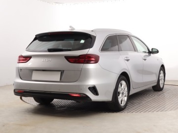 Kia Ceed III Kombi Facelifting 1.5 T-GDI 160KM 2022 Kia Ceed 1.5 T-GDI, Salon Polska, 1. Właściciel, zdjęcie 4