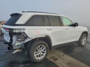 Jeep Grand Cherokee V 2025 Jeep Grand Cherokee Laredo 2025 3.6 Benzyna 293KM, zdjęcie 3